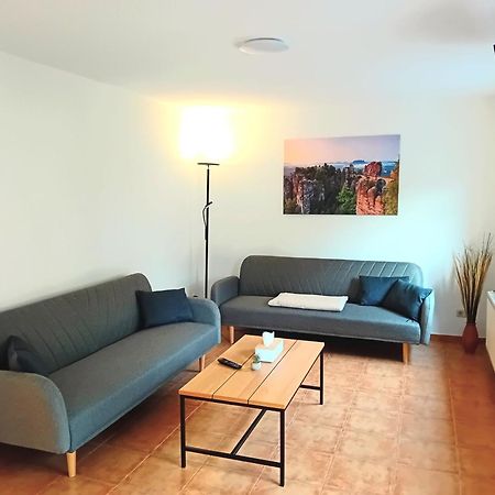 Ferienwohnung Zum Dorfladen 쿠로르트라텐 외부 사진